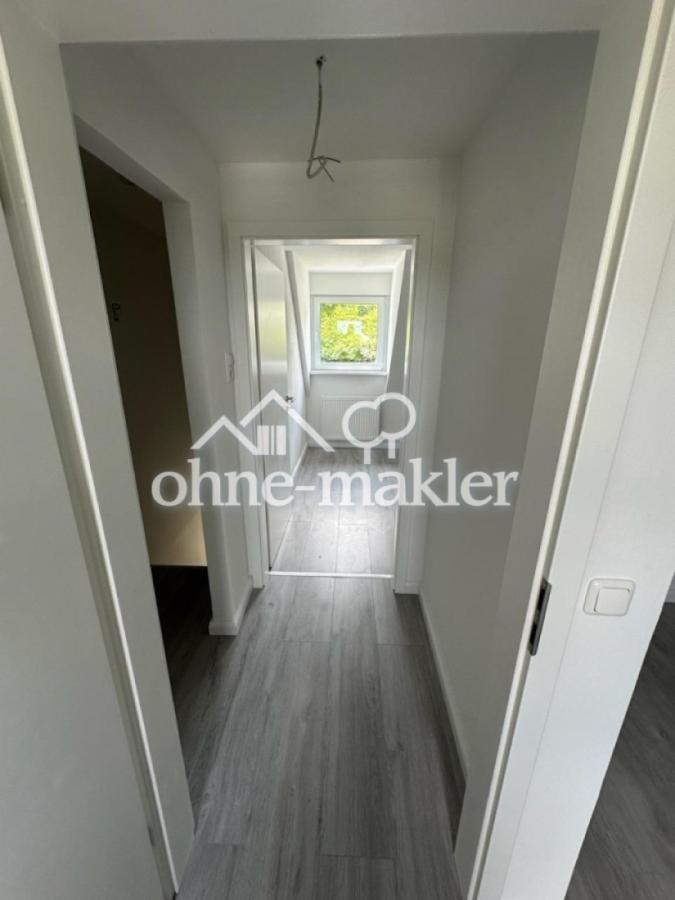 27. Kleiner Flur Dachgeschoss