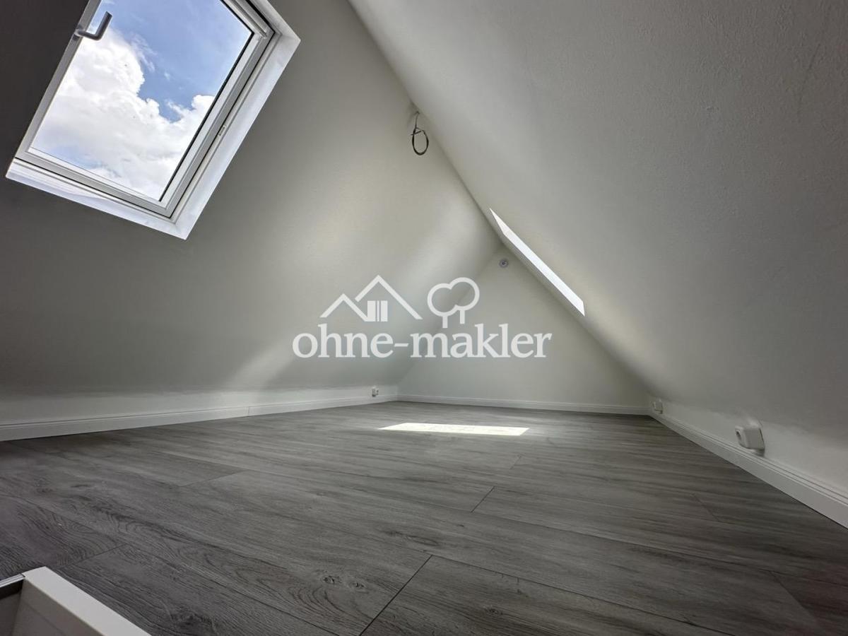 32. Schlafzimmer Spitzboden