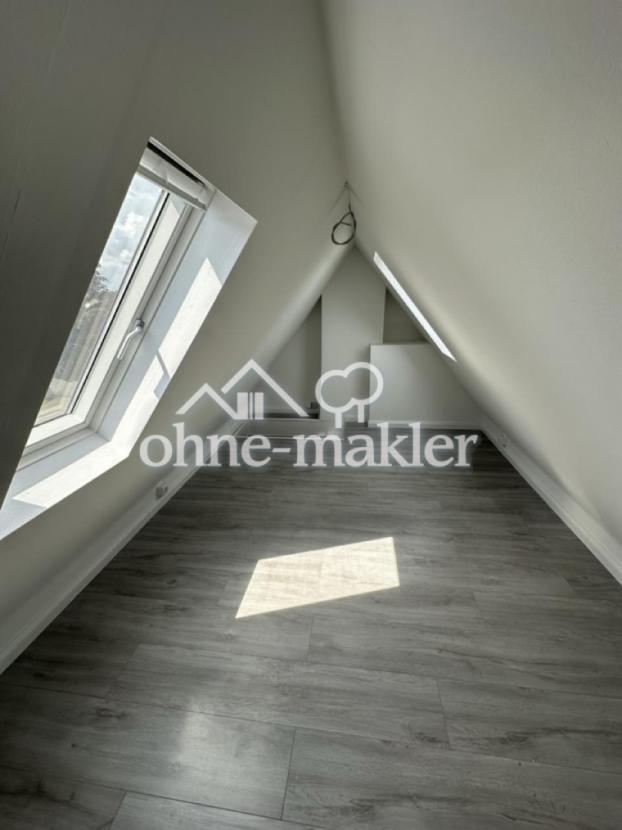 33. Schlafzimmer Spitzboden