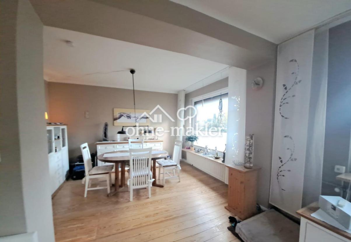 Wohn- und Essbereich EG