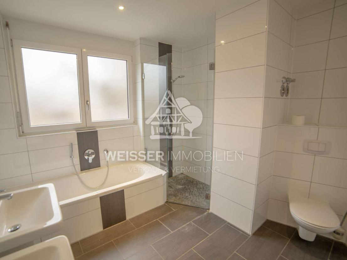 Badezimmer Ansicht 2