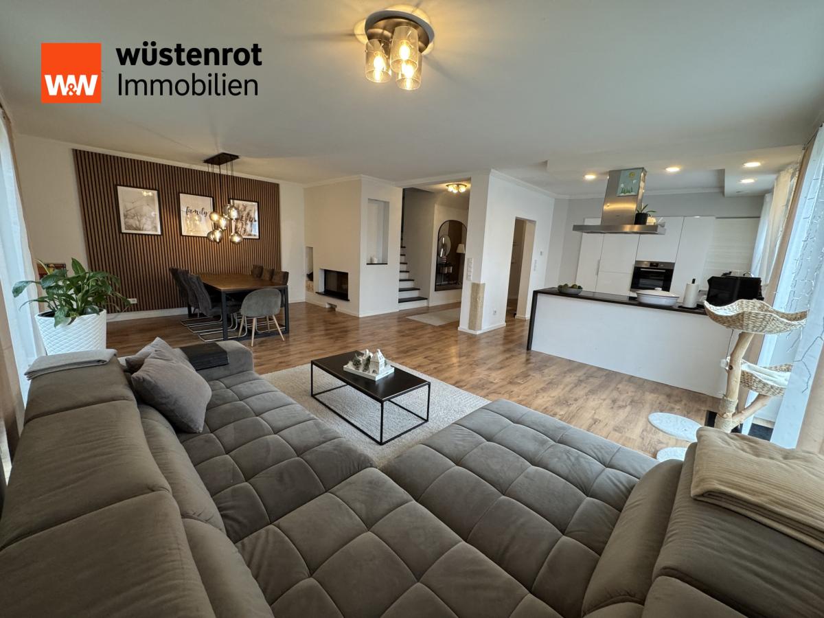 Offener Wohn-/Essbereich