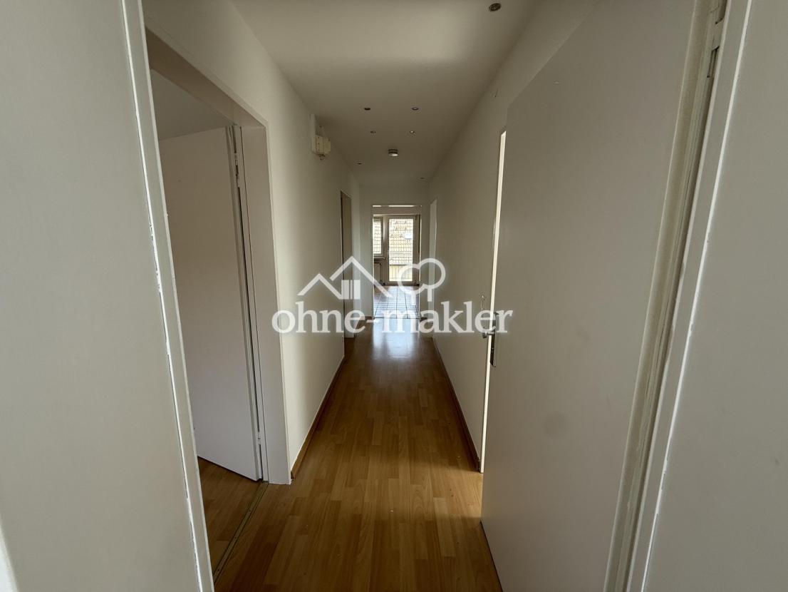 Flur Ausgang-Wohnzimmer