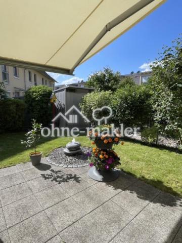 Gartenhaus u. Brunnen