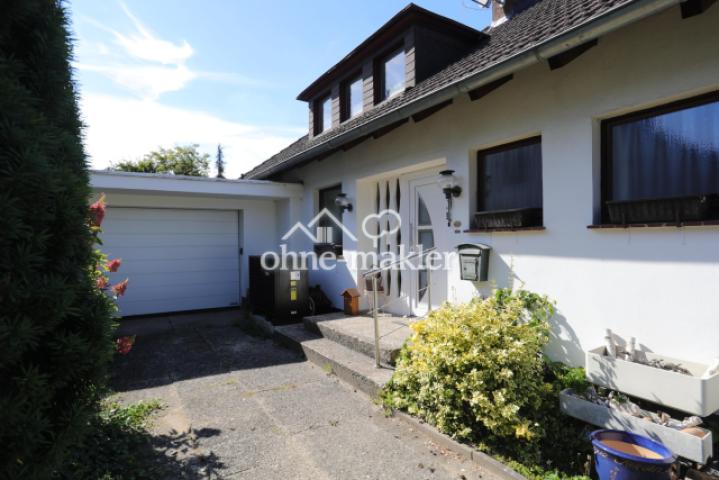 Doppelgarage mit Sektionaltor