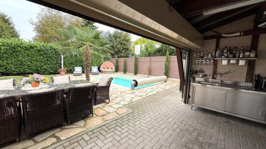 Aussenküche mit Bar