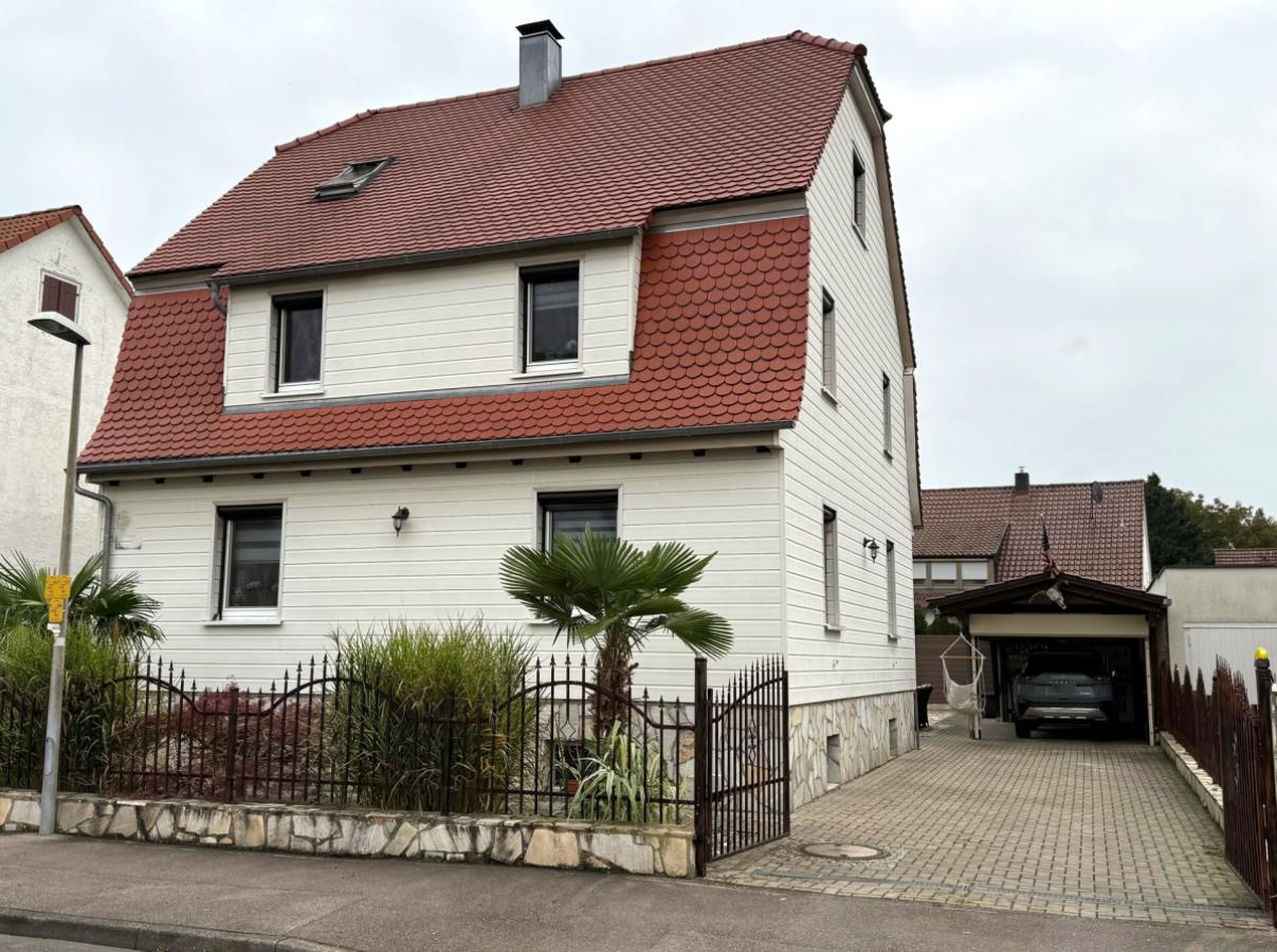 Hausansicht von Straße 