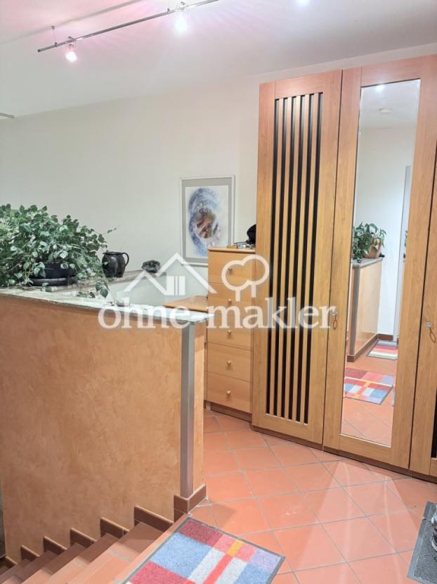 Eingang Diele/Garderobe rechts