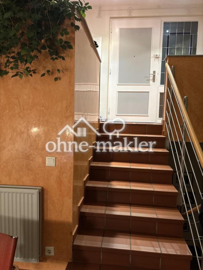 Treppe Essdiele zum Eingang