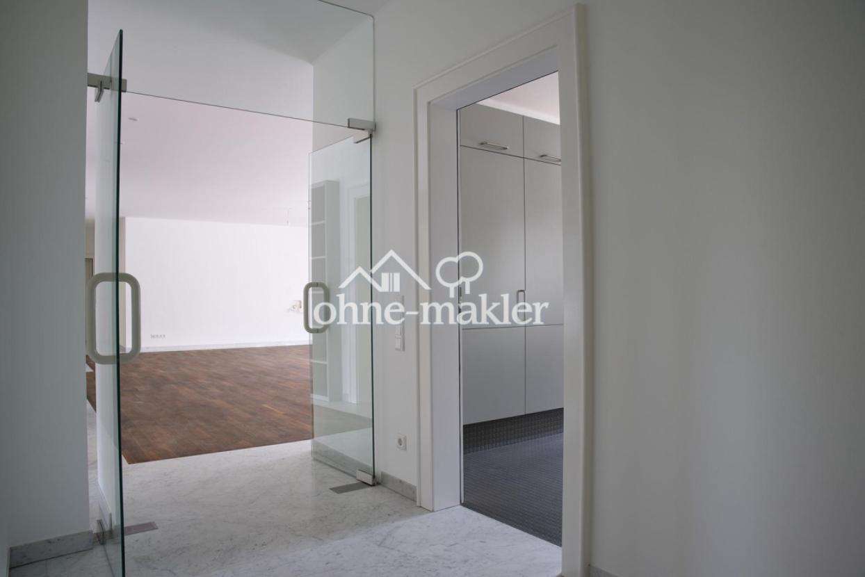 Flur / Wohnen / Küche