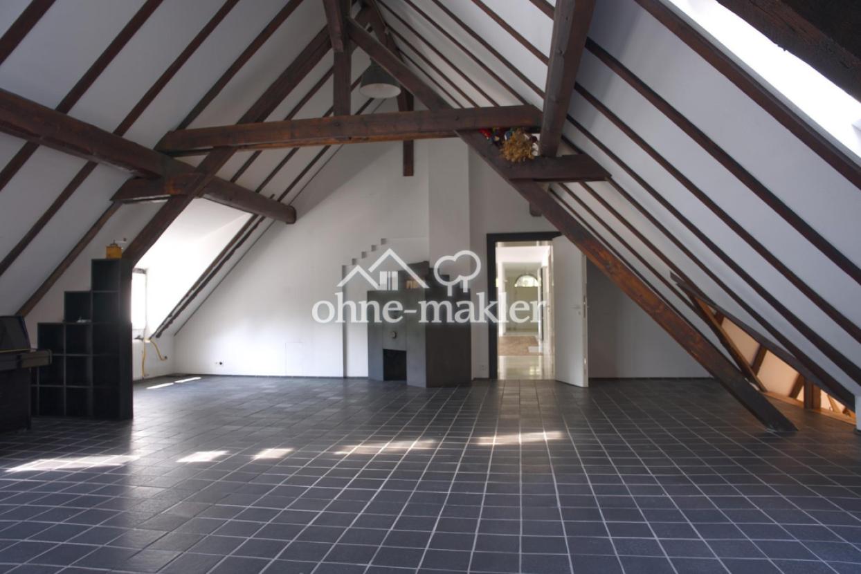 Dachboden (keine Wohnfläche)