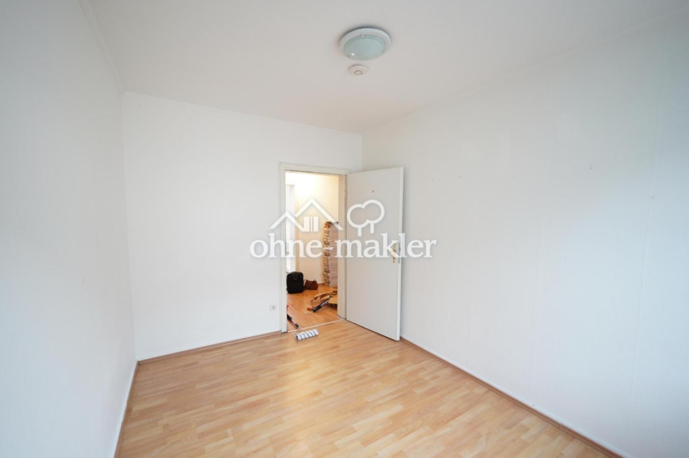 WG-Zimmer 2 vor Renovierungru