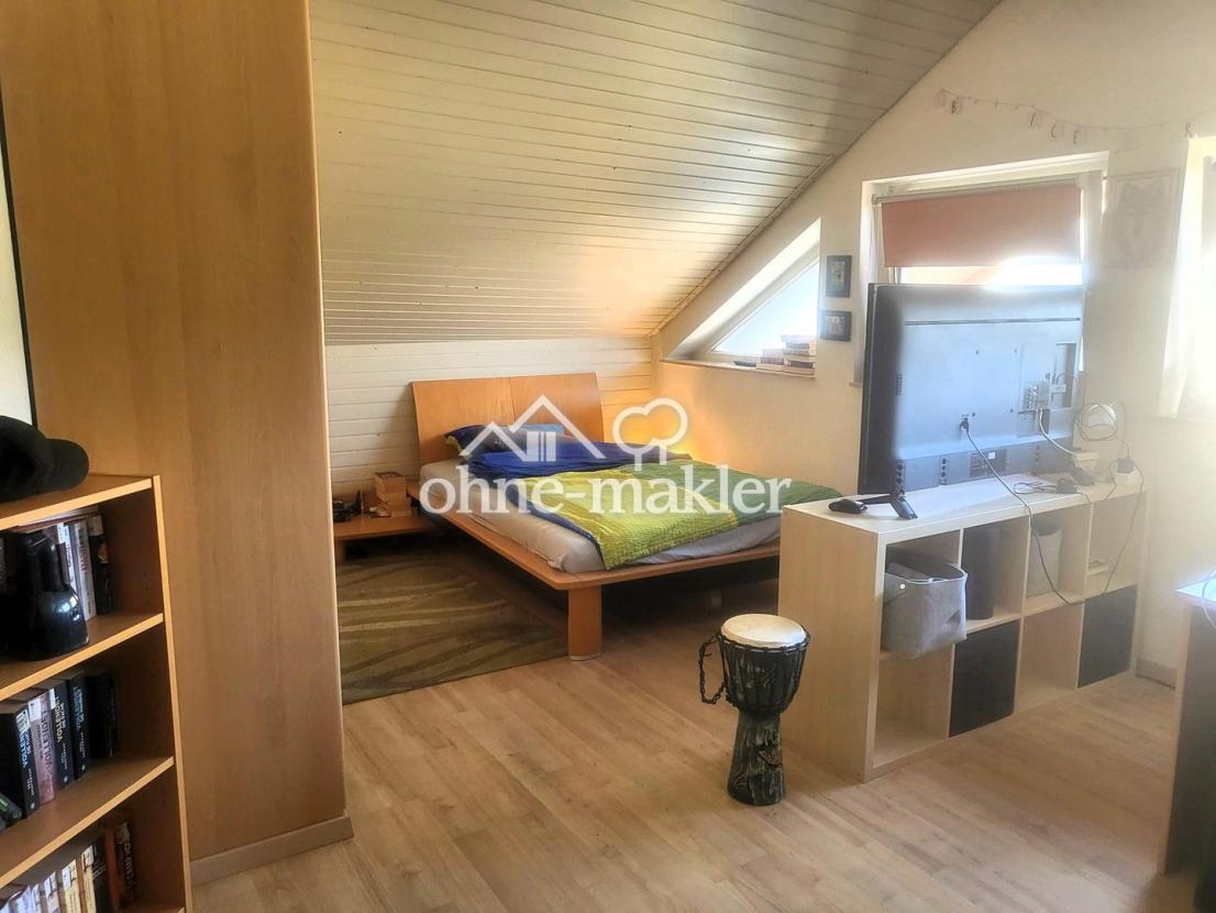 Dachzimmer links