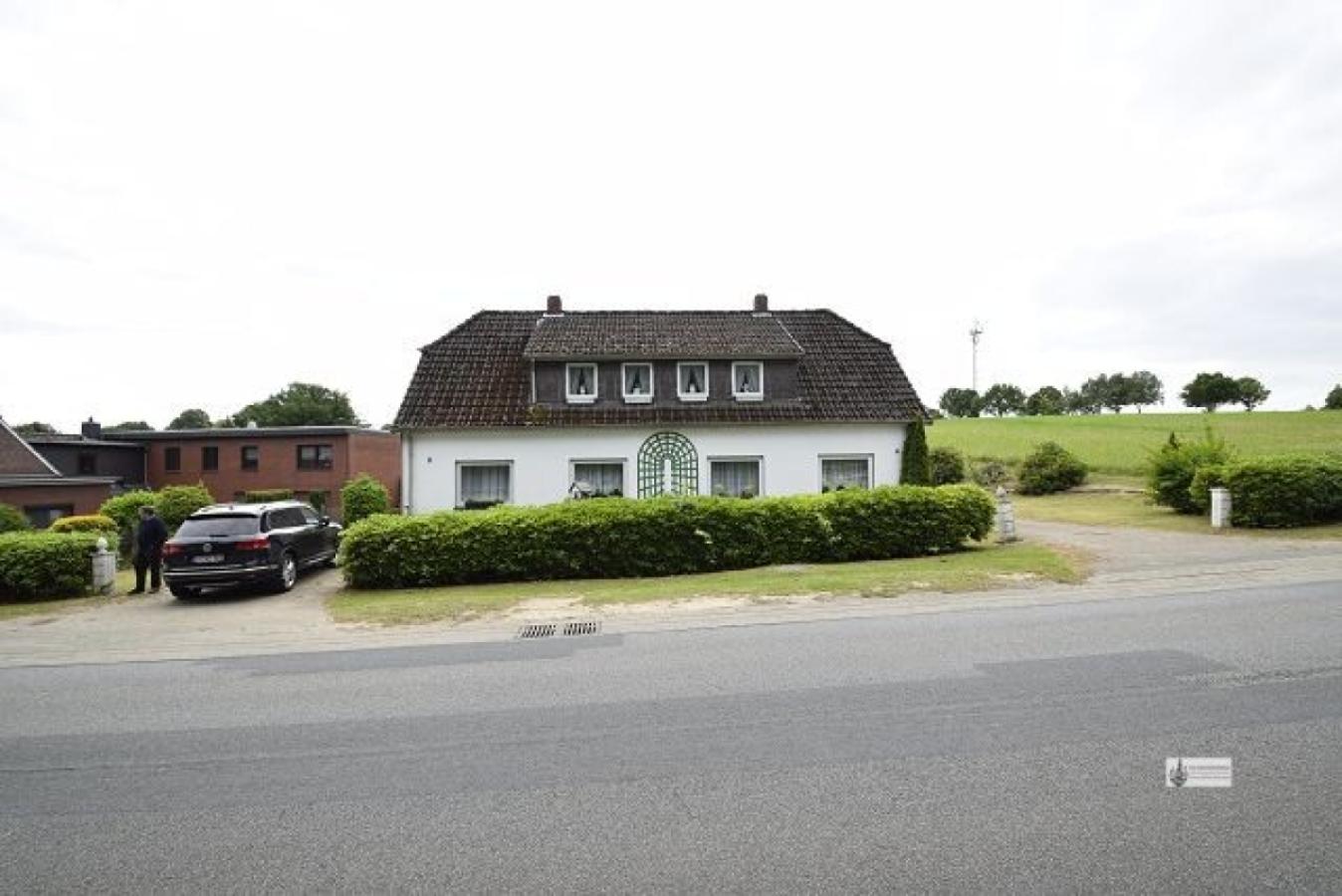 Außenansicht der 2 Doppelhaushälften