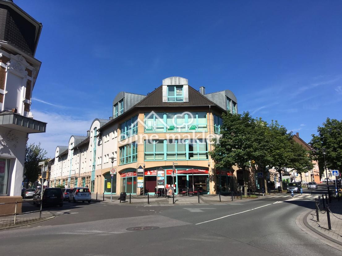 Wohn- und Geschäftshaus 