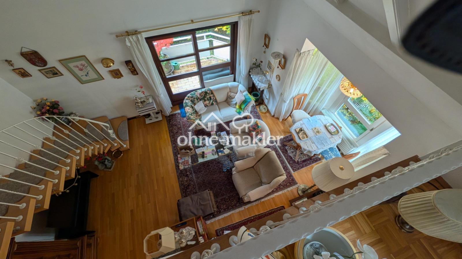 Wohnz. von der Galerie