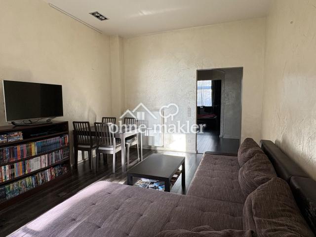 Wohnzimmer mit frz. Balkon