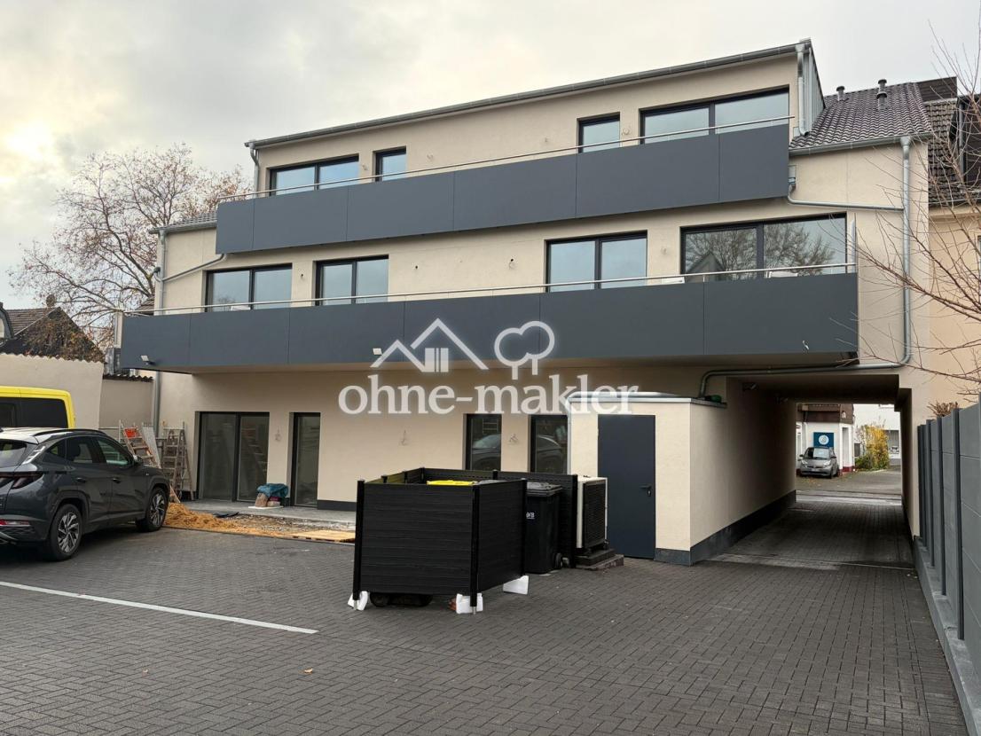 Außenansicht Parkplatz 