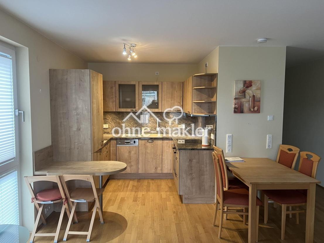 Blick vom Balkon zur EBK