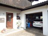 Eingang und Garage