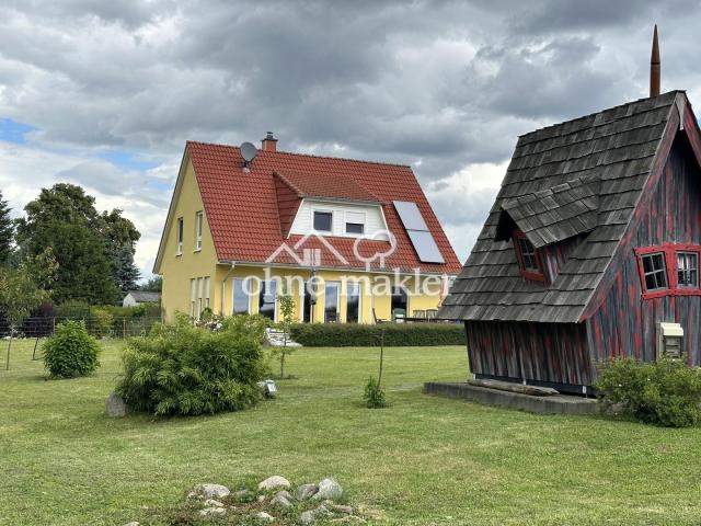 Blick vom Garten Richtung Haus