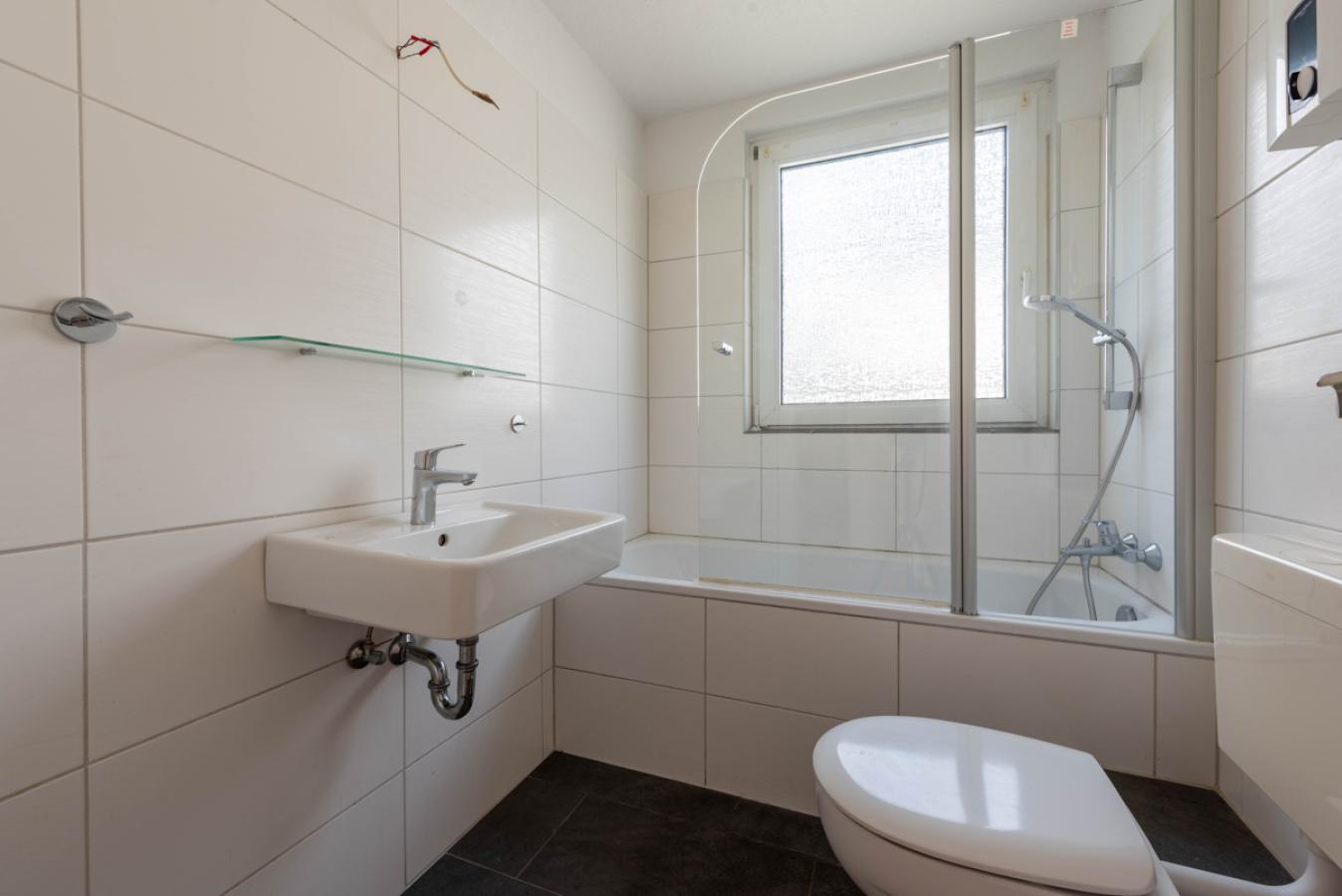 Modernes Badezimmer
