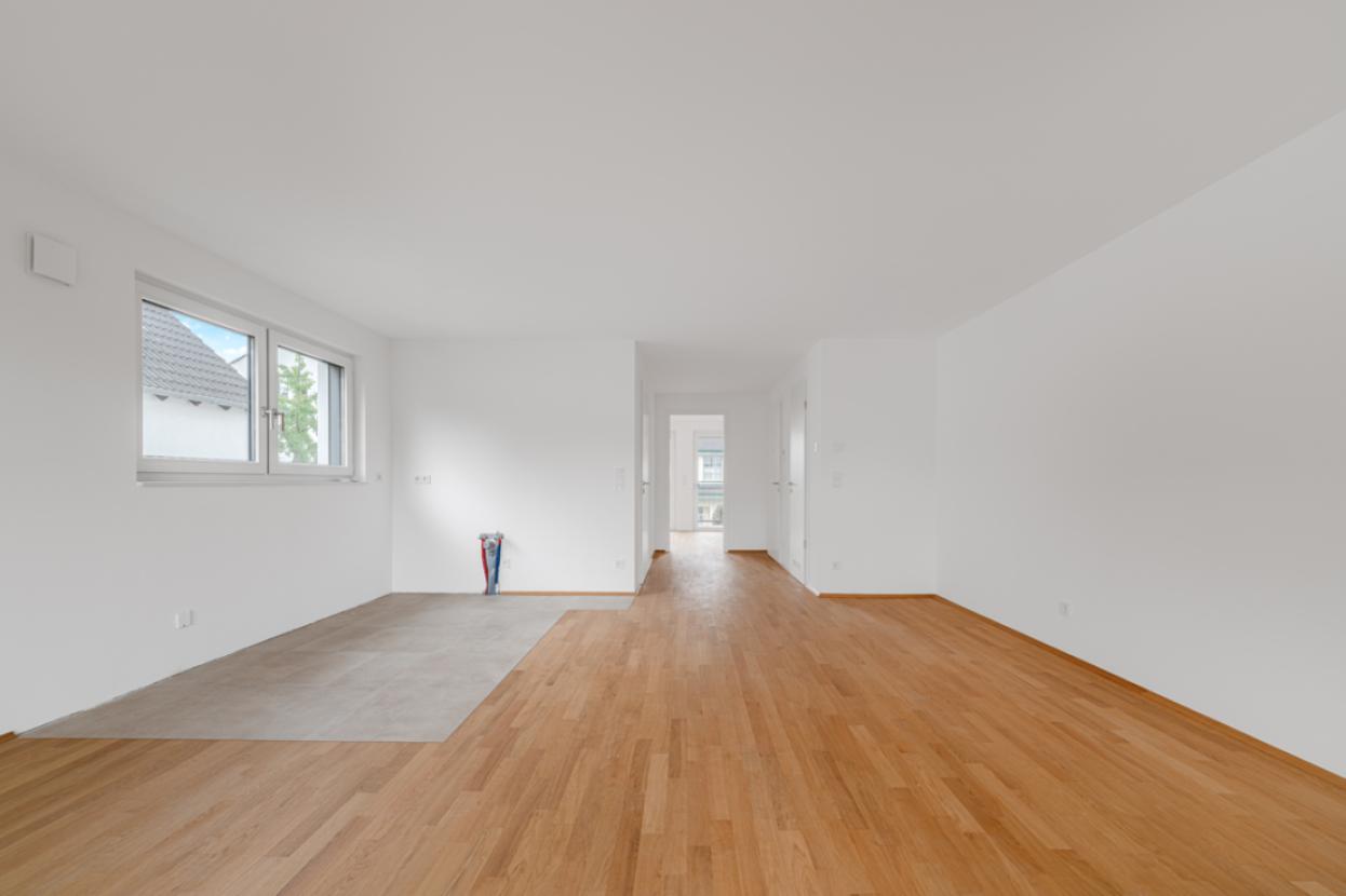 Weitere Ansicht offener Wohn- und Essbereich