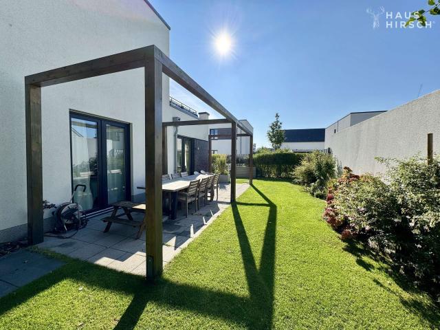 Terrasse mit Pergola