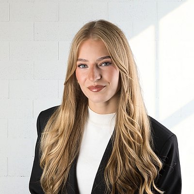 Romy Herrgoß, Immobilienmaklerin