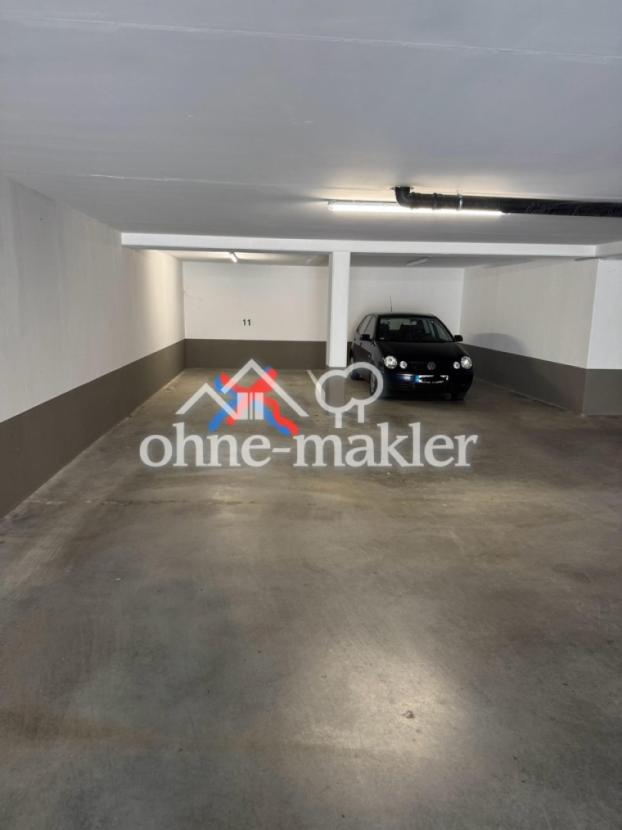 Tiefgarage-Stellplatz