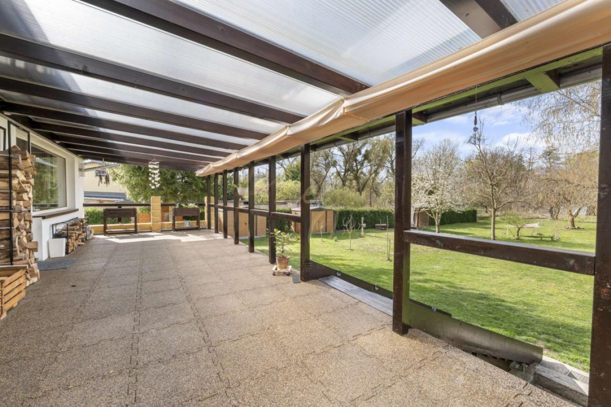 Terrasse Richtung Garten