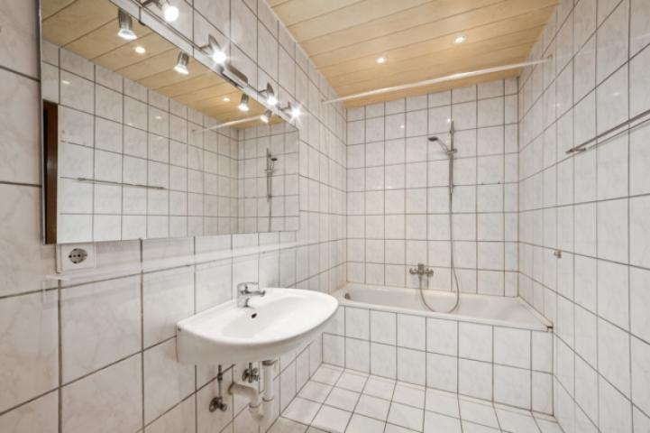 Badezimmer Wohnung 1