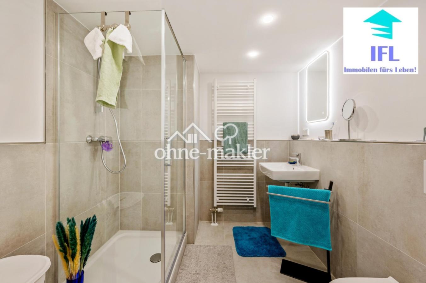 Großzügiges Badezimmer 