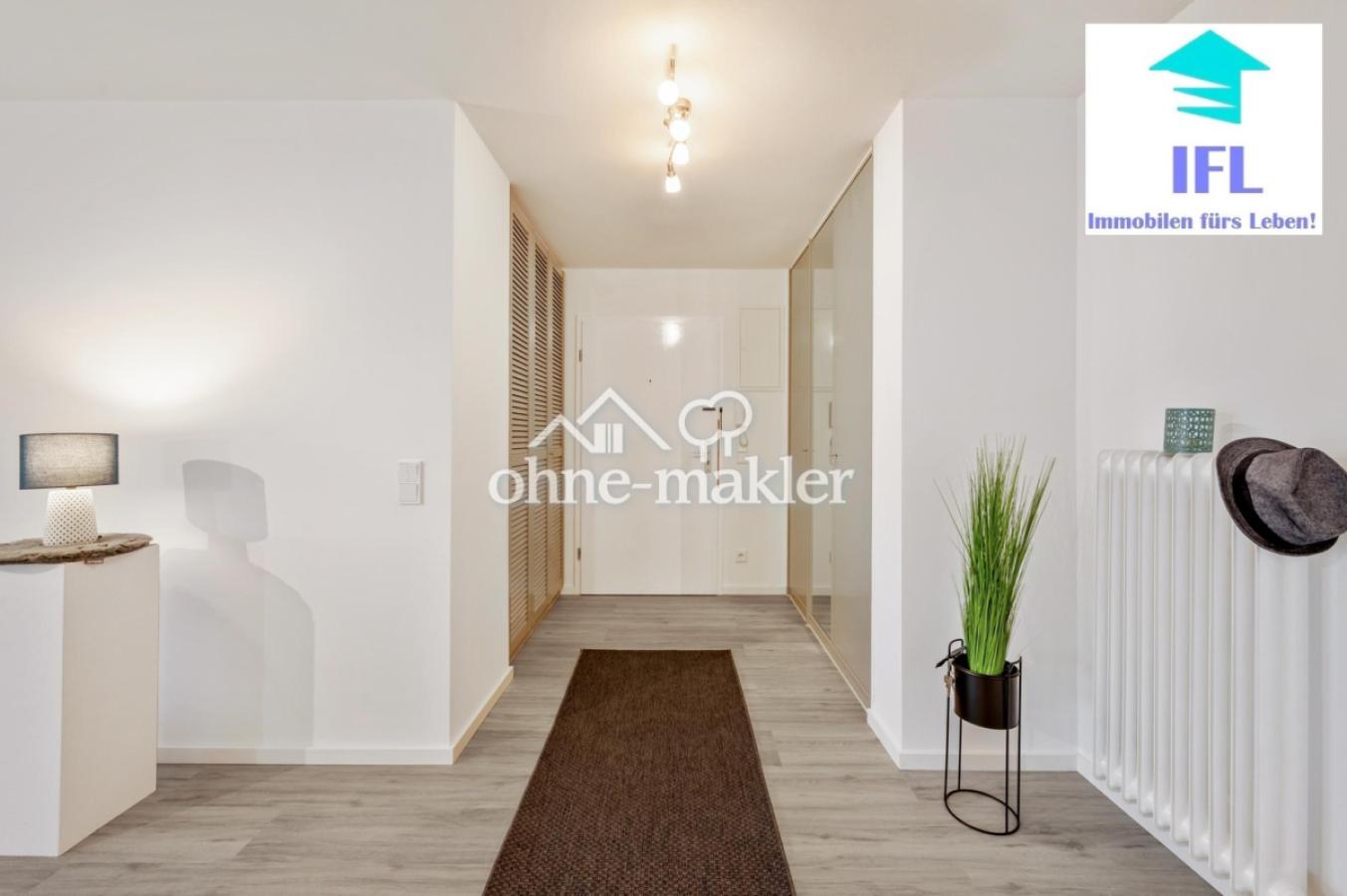 Eingangsbereich mit Schränken