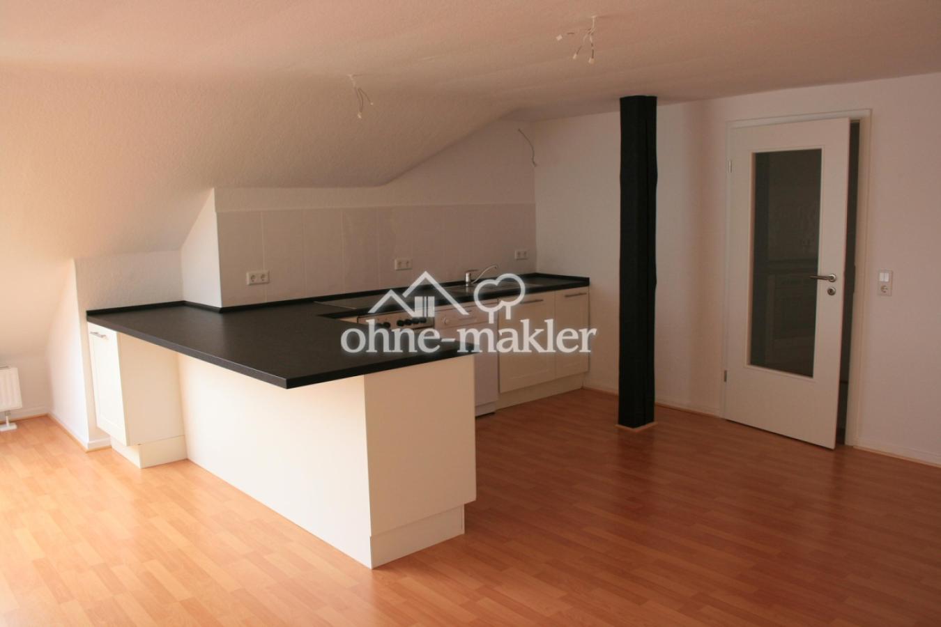 Einbauküche u. Wohnbereich