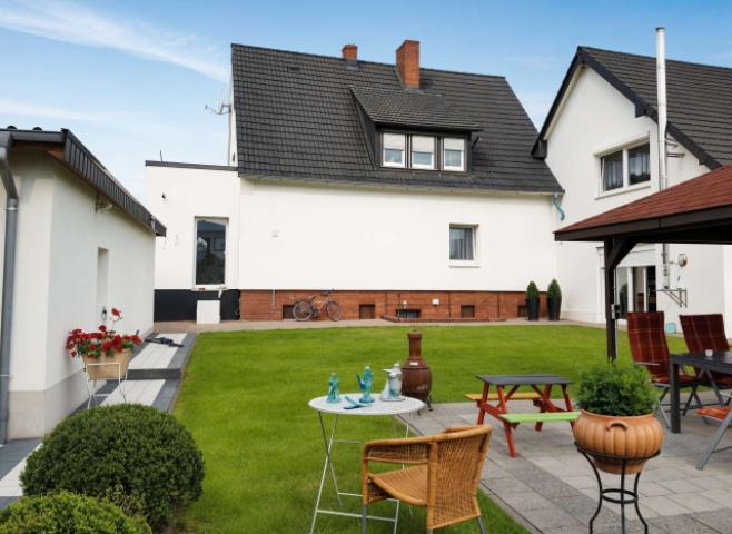 Ost-Ansicht (Gartenansicht)