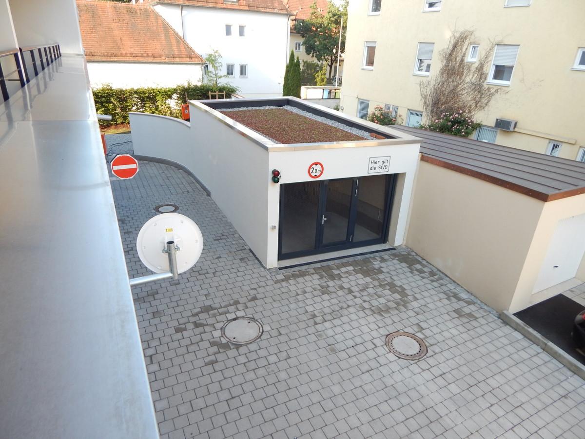 Tiefgaragenabfahrt