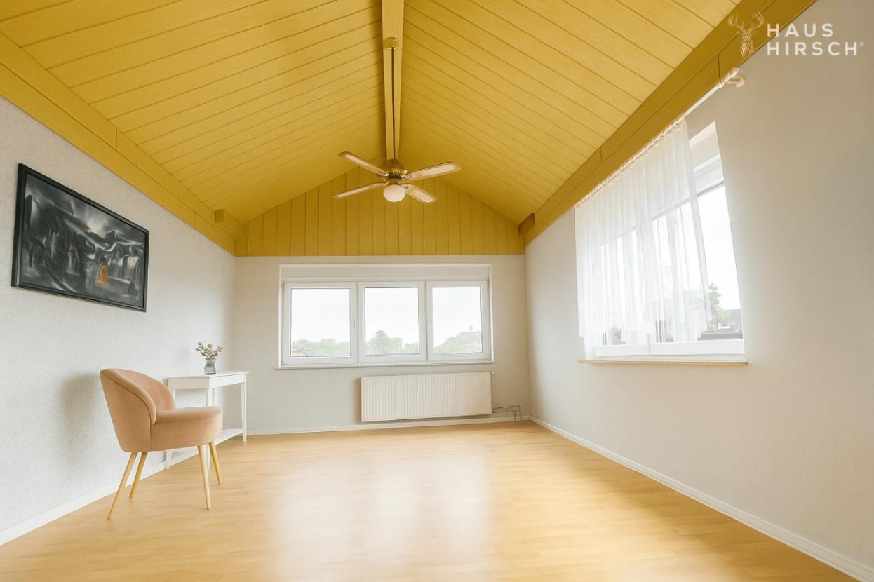 Wohnzimmer OG/ im Renovierungszustand 