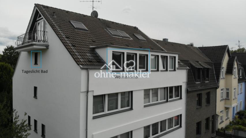 Außenansicht Vorne Beschriftun