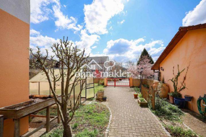 Aussenansicht Grundst.zufahrt 