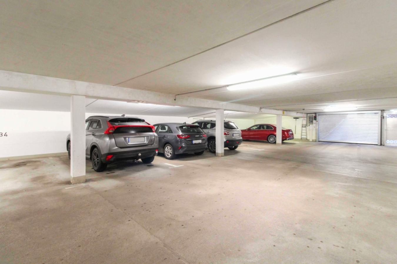 Tiefgarage Stellplatz 35