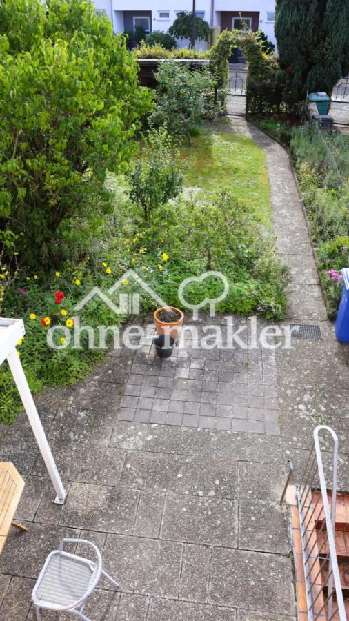 Blick aus OG auf Terasse