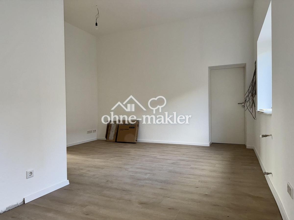 Wohnzimmer/Küche/Eingang