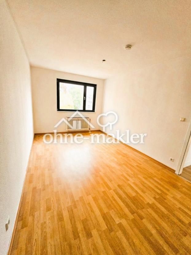 Schlafzimmer - Blick 2