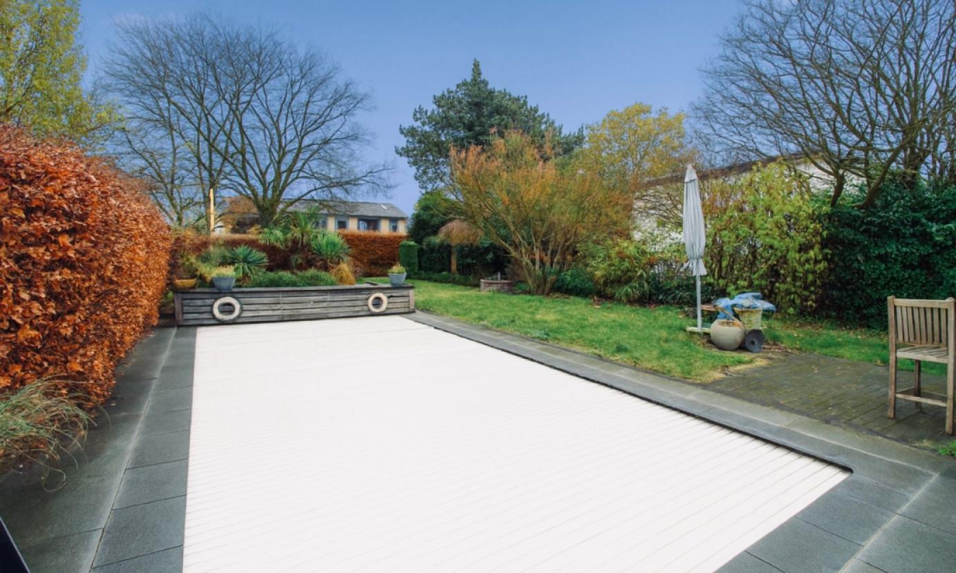 Beheizbarer Außenpool 9x4m