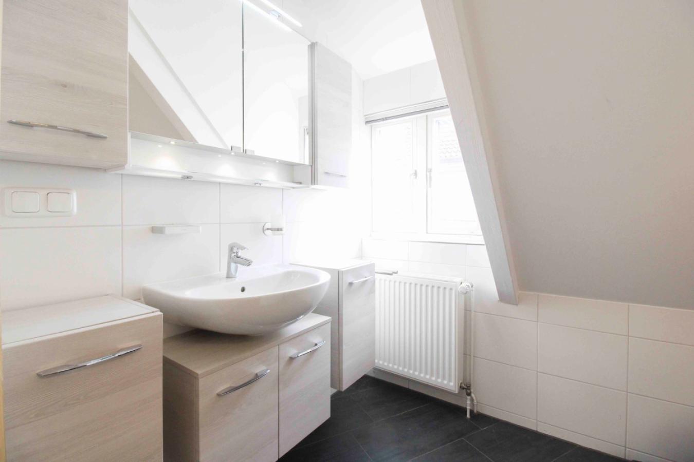 Badezimmer Ansicht 1