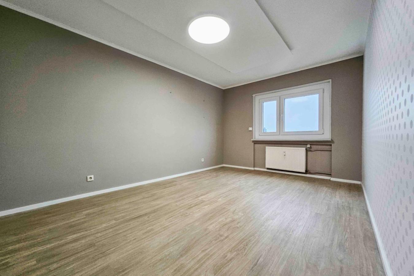 Schlafzimmer mit Ensuite