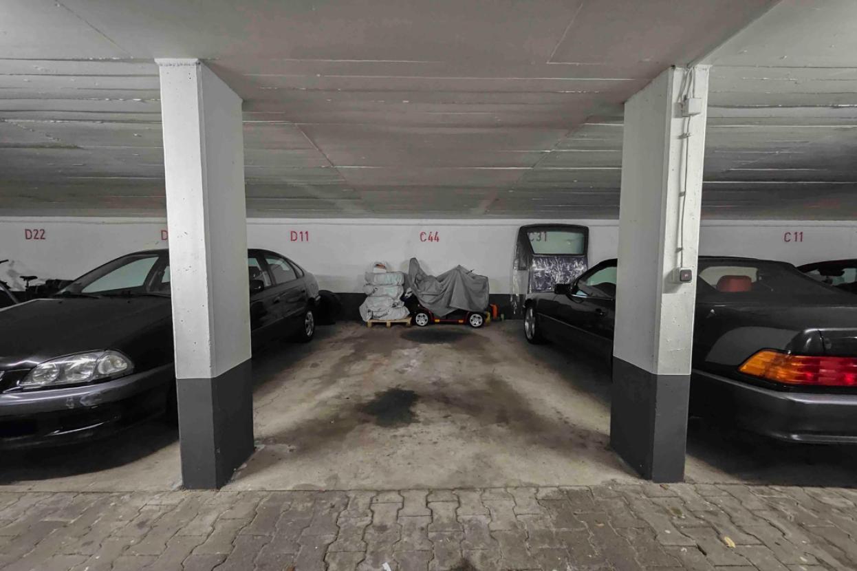 Stellplatz in Garage