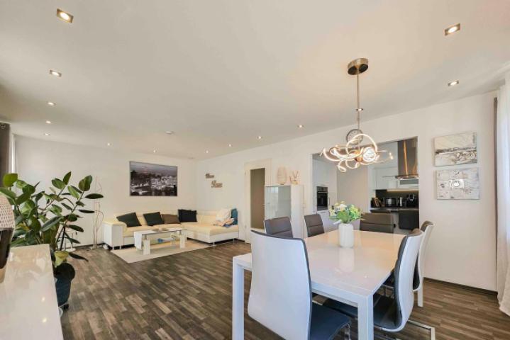 Wohn- Essbereich Bild 3