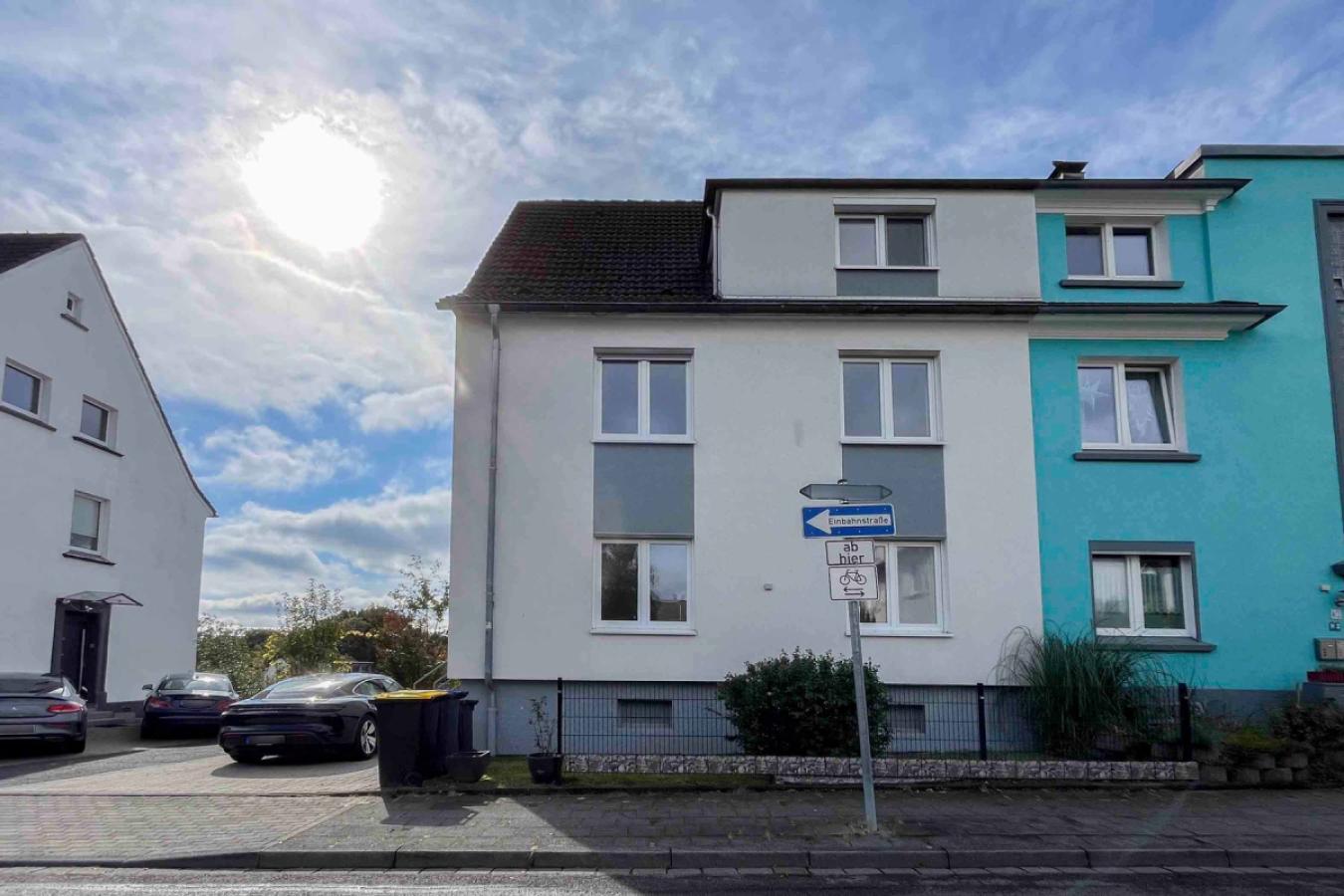 Außenansicht Straßenseite